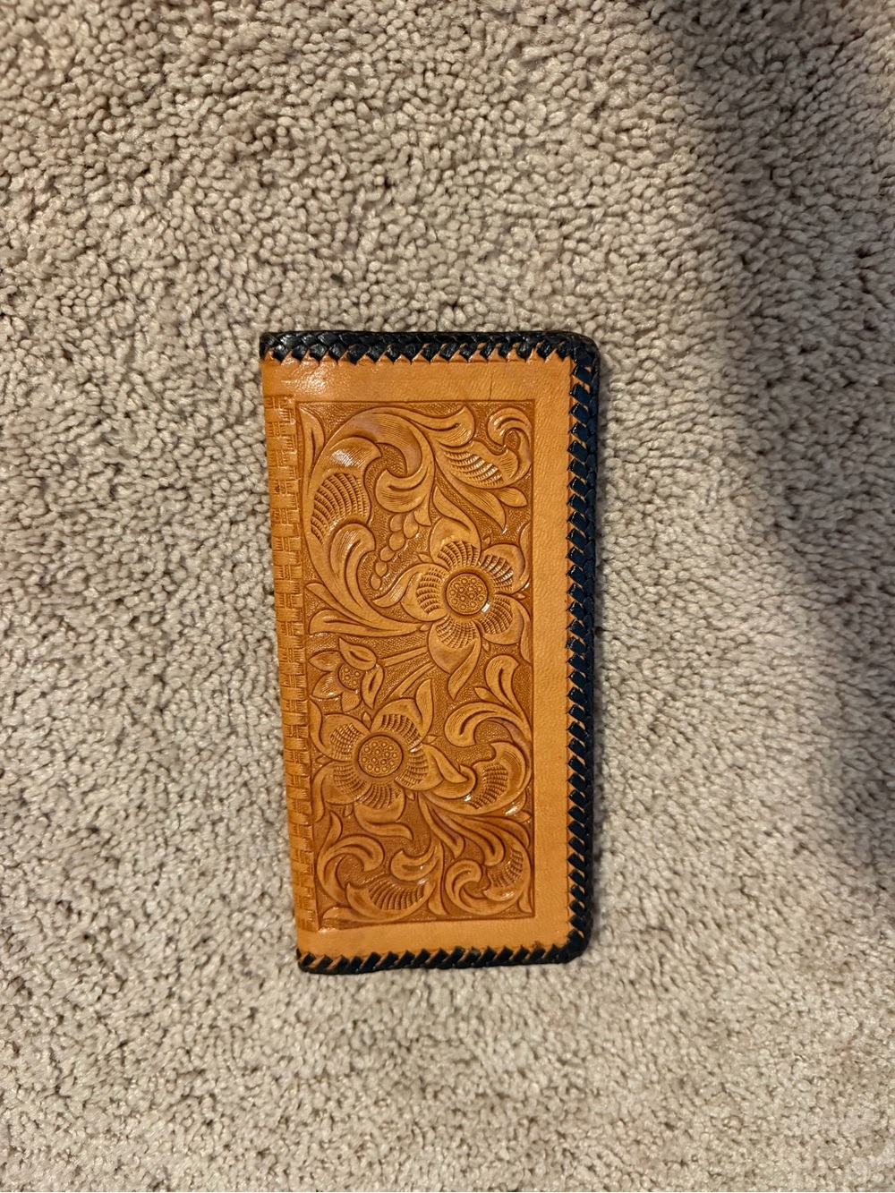 Vintage Hand Tooled Brown Leather Bifold Women’s Wallet w/ Zipper Pocket